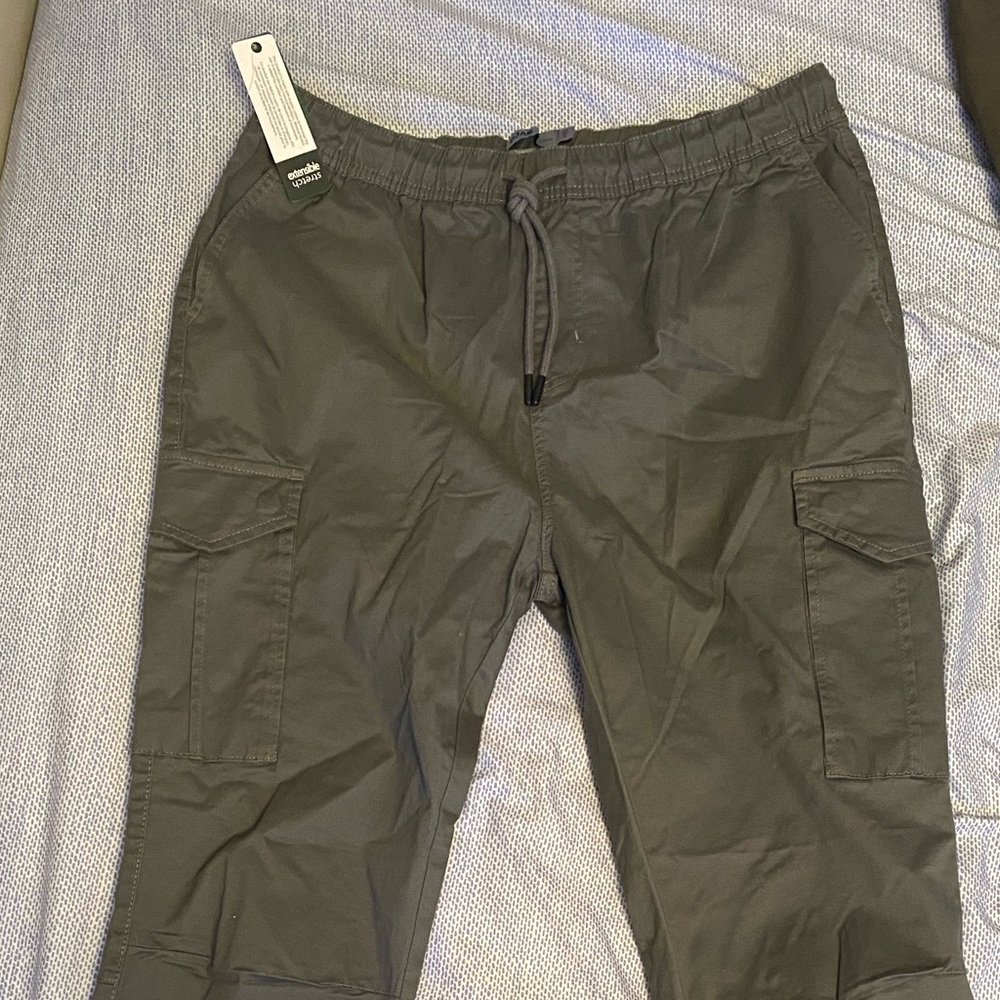 Simons Cargo pants - Picture 3 of 7